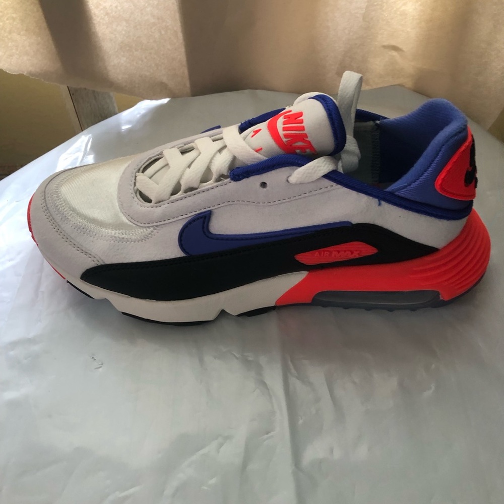 Nike Air Max 2090 GS 4.5